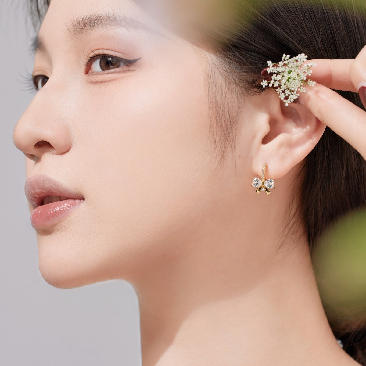 [Luxe Jewels]Exquisite Earrings With Heart-Shaped Bow Design