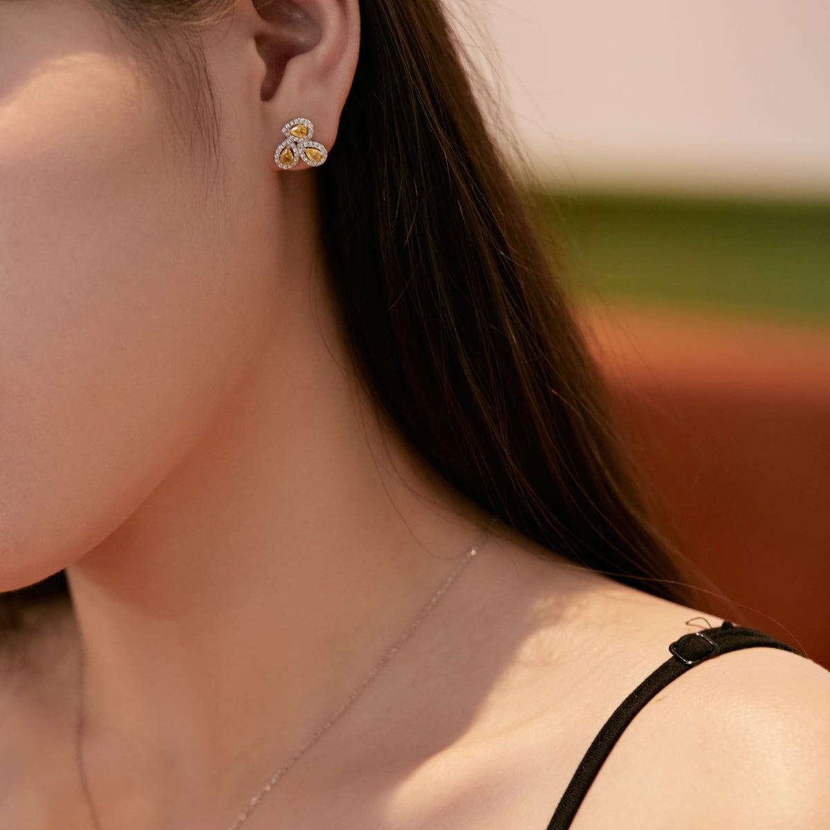 [Luxe Jewels]Ornate Flower Shape Pear Cut Lover Earrings