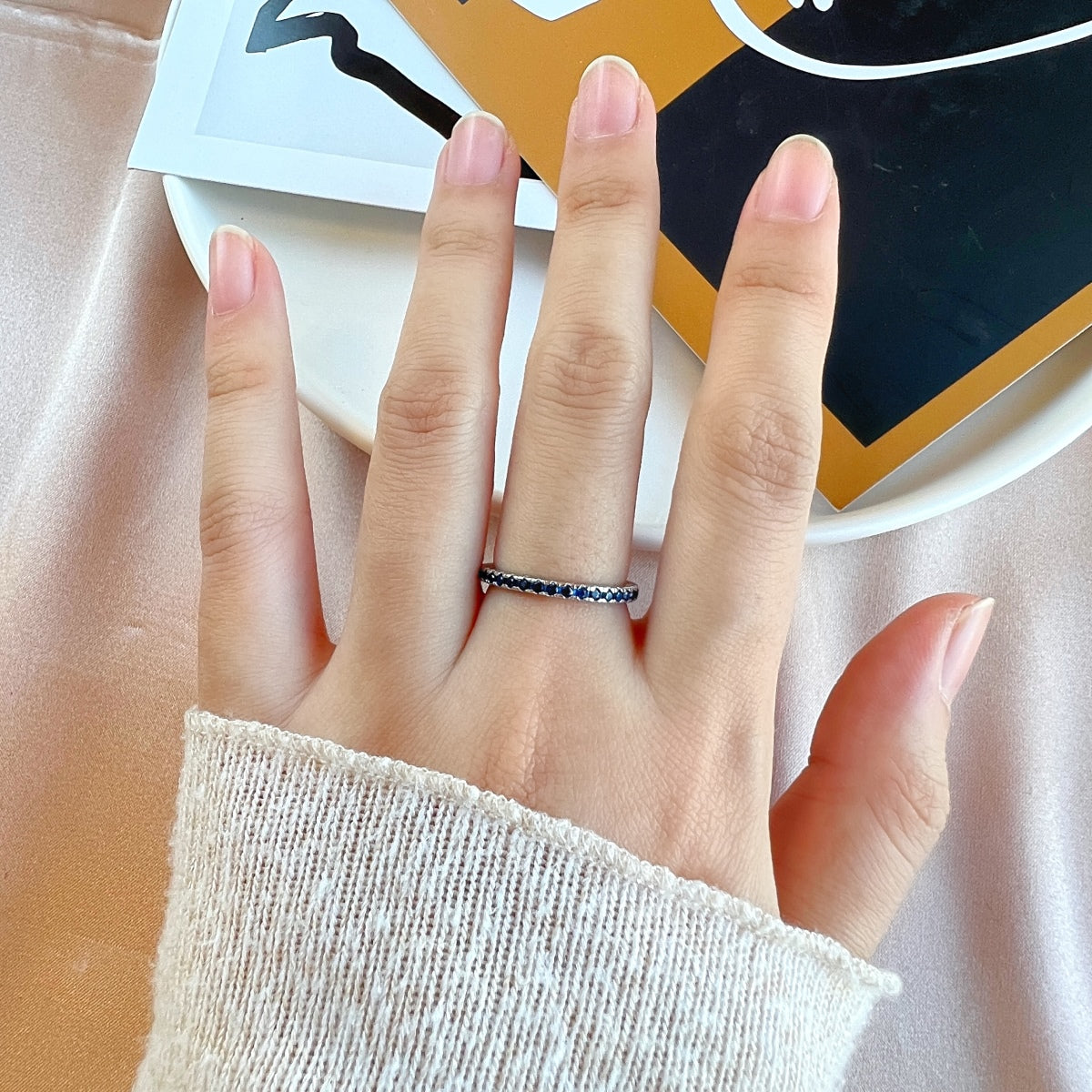 [Luxe Jewels]Delicate Sparkling Round Cut Daily Ring