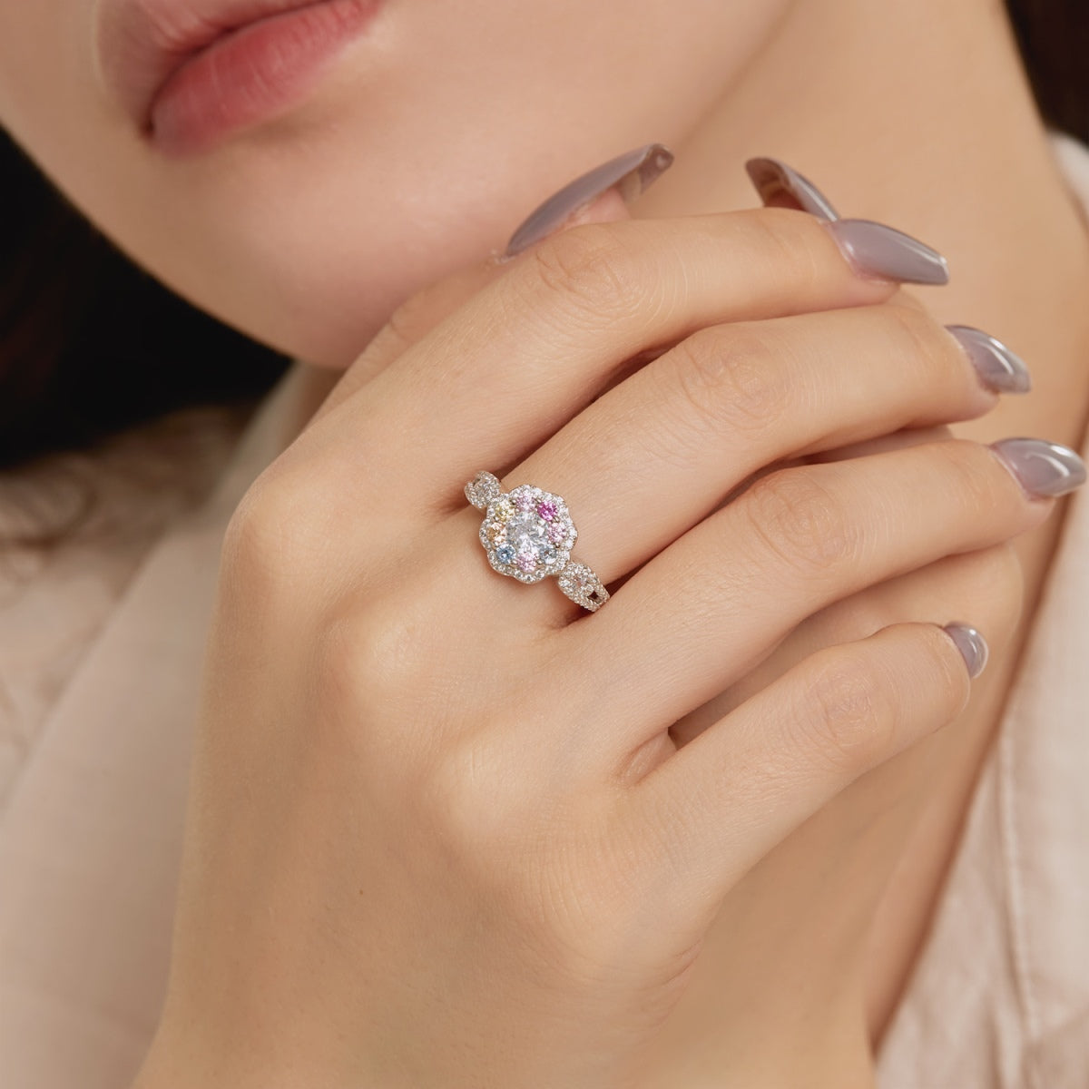 [Luxe Jewels]Delicate Colorful Round Cut Flower Shape Wedding Ring