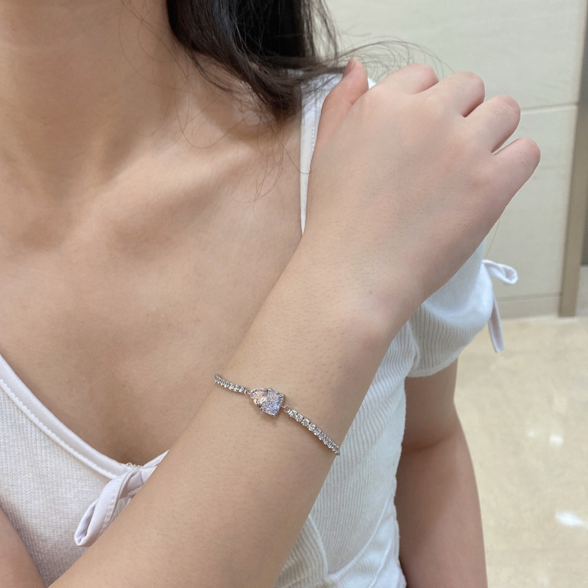 [Luxe Jewels]Dazzling Unique Multi Shape Lover Bracelet