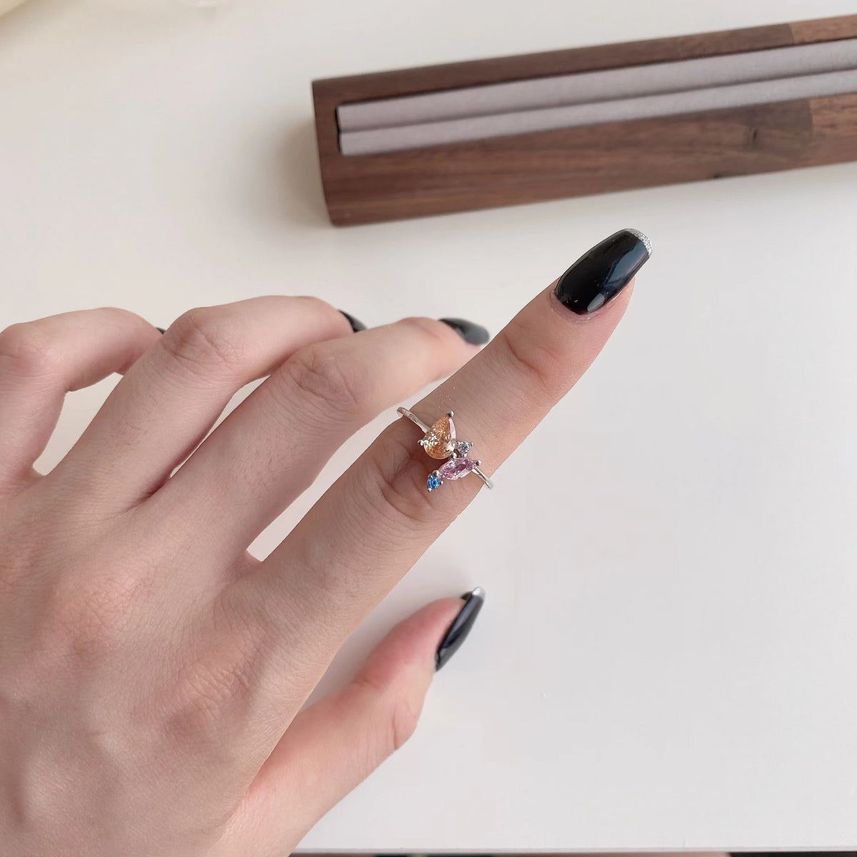 [Luxe Jewels]Radiant Colorful Multi Cut Daily Ring