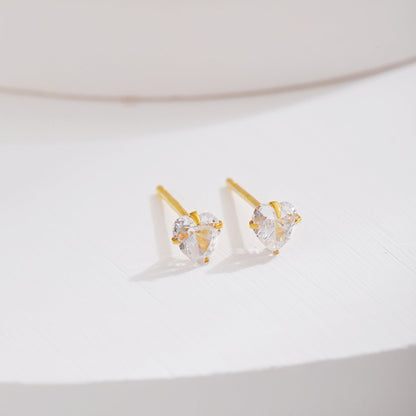 [Luxe Jewels]Sparkling Heart Shaped Simple Earrings