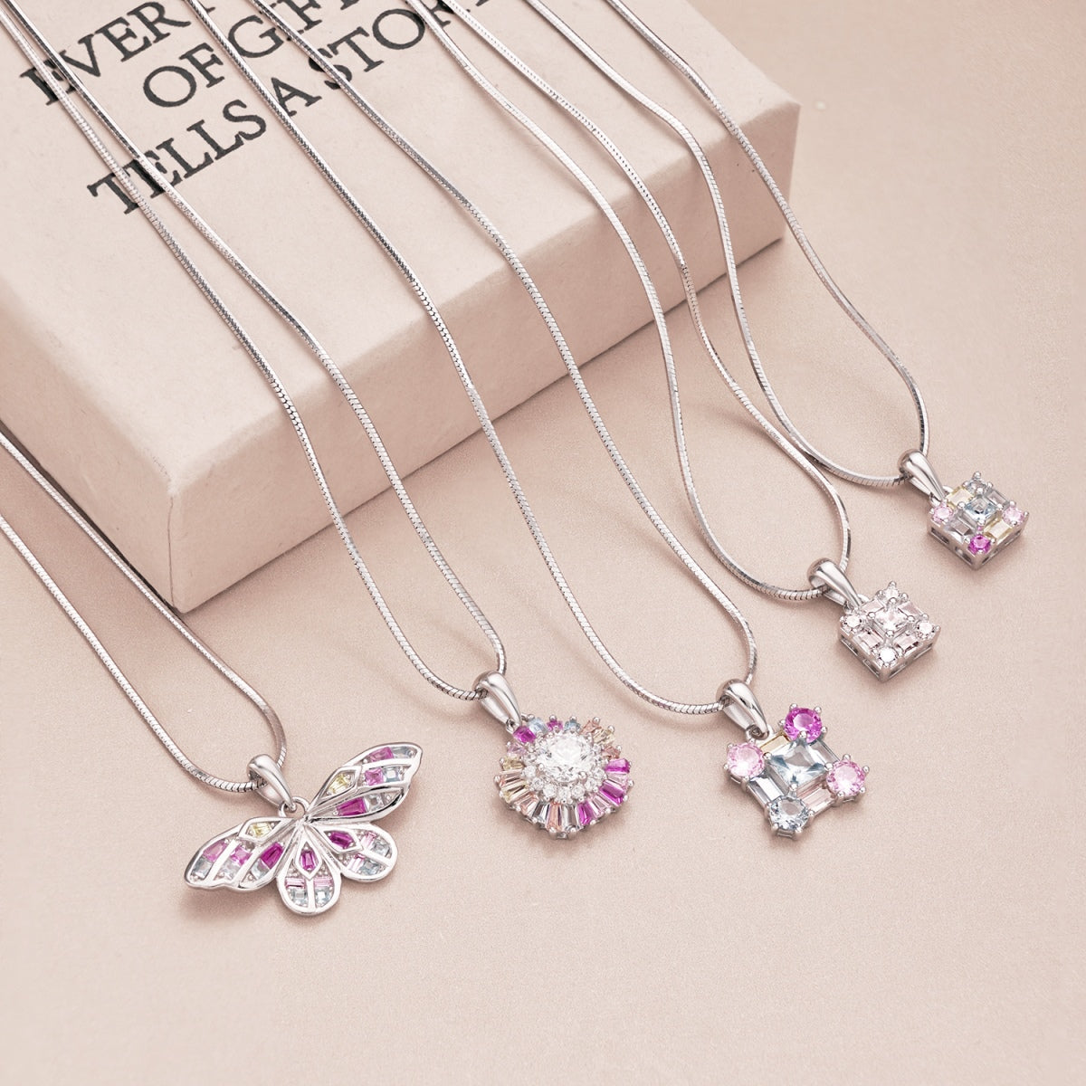 [Luxe Jewels]Charming Flower Colorful Necklace