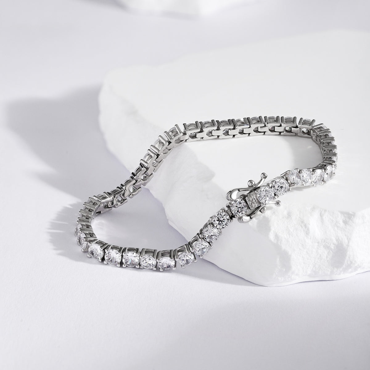 [Luxe Jewels]Luxurious Ornate Round Cut Tennis Bracelet