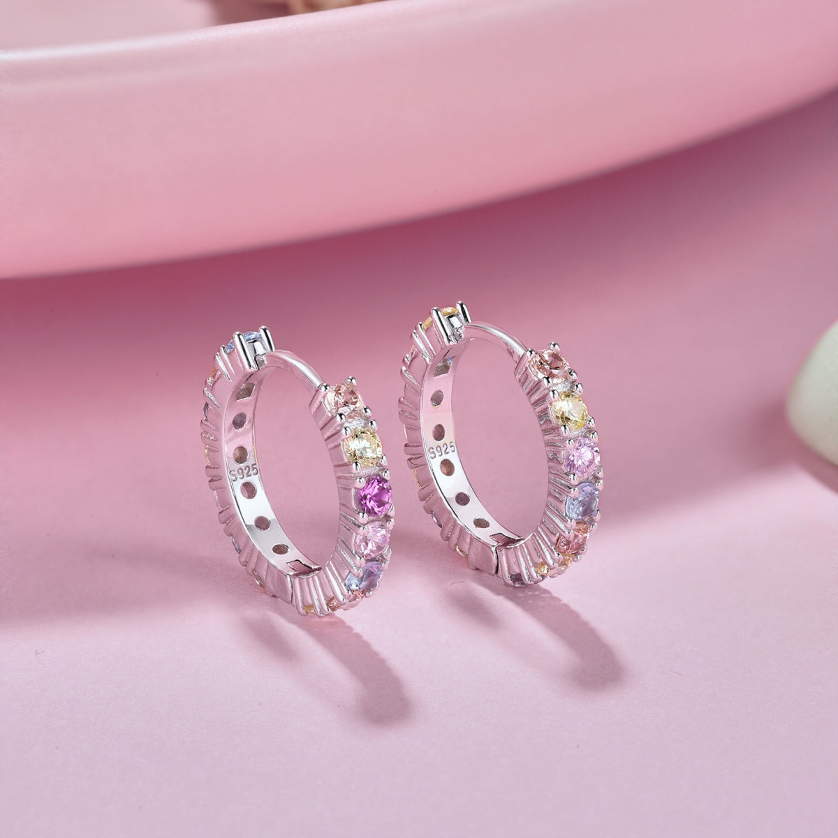 [Luxe Jewels]Radiant Colorful Round Cut Earrings