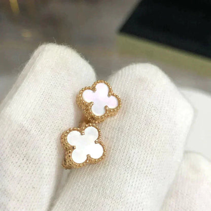 [Luxe Jewels]CLOVER MINI 9.5MM WHITE MOP EARRINGS