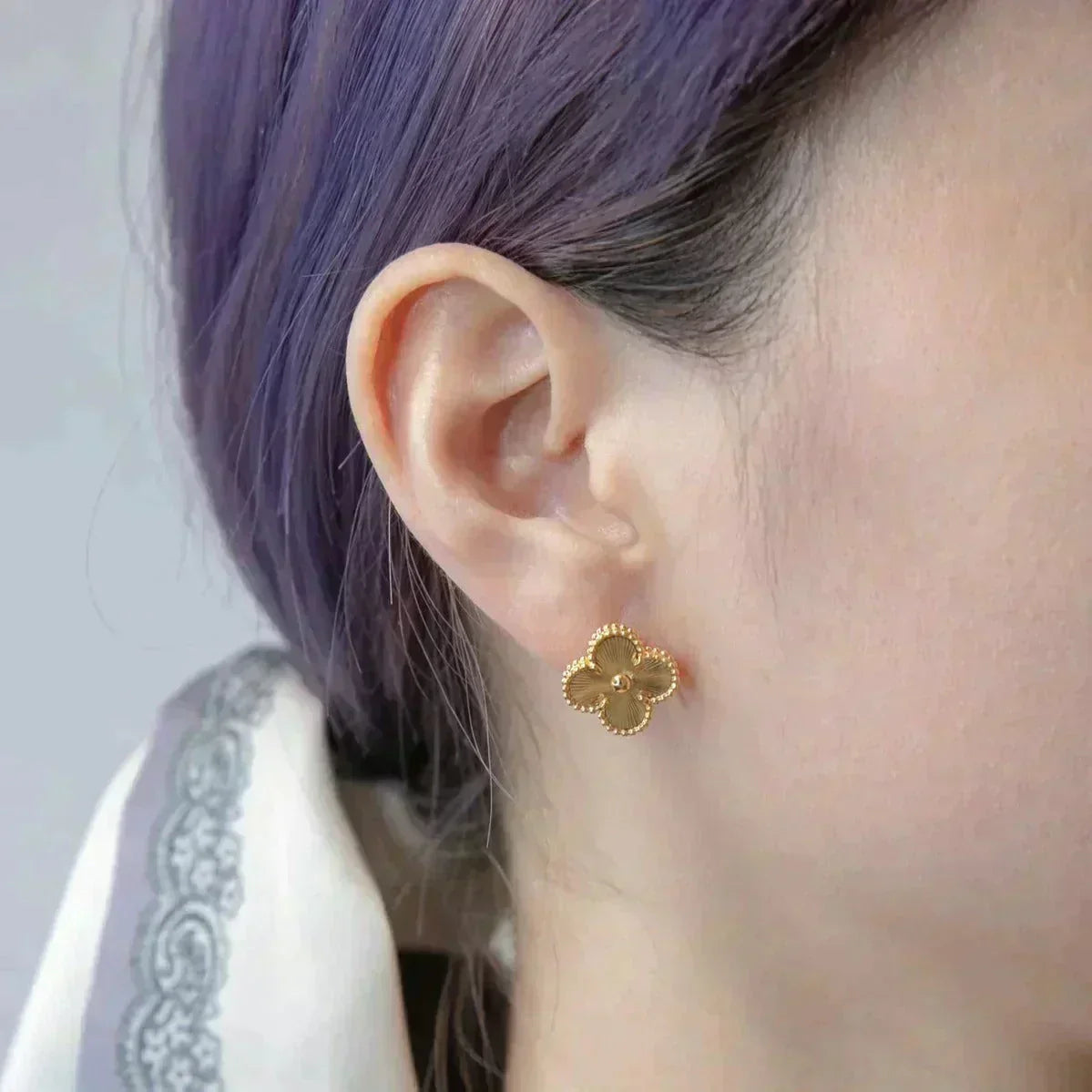 [Luxe Jewels]CLOVER MEDIUM 1 MOTIFS LASER EARRINGS