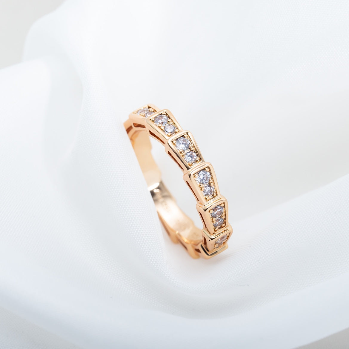 [MERA]SERPENTI RING ROTGOLD MIT DIAMANTEN 3MM