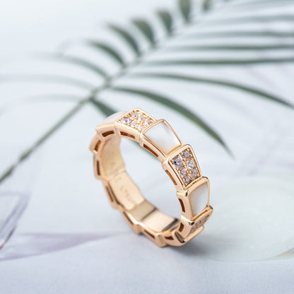 [MERA]SERPENTI RING ROTGOLD MIT DIAMANTEN 4MM