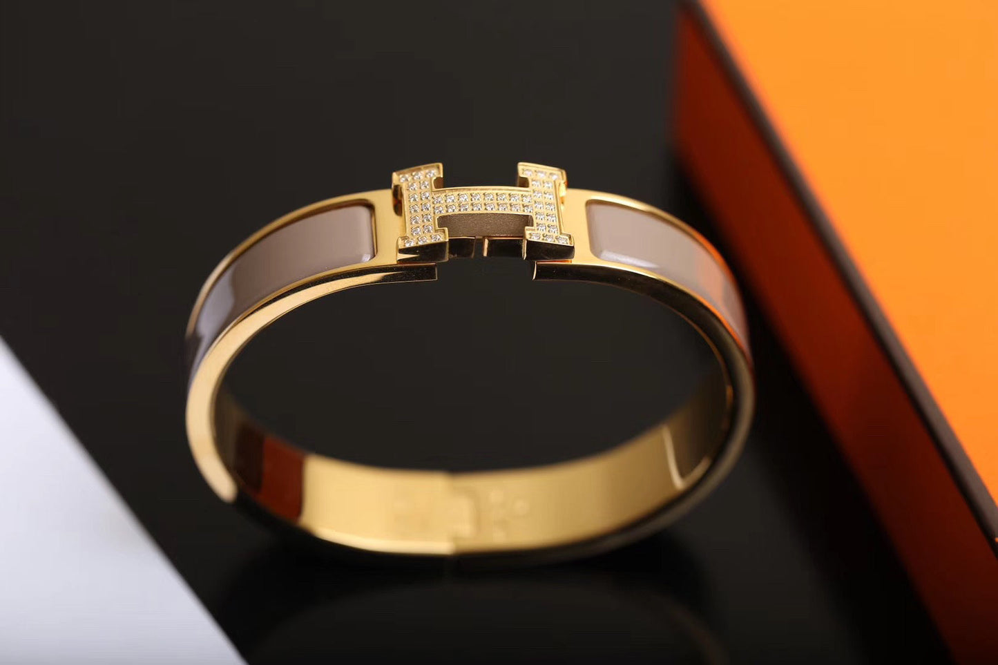 [Luxe Jewels]H BRACELET GOLD DIAMOND