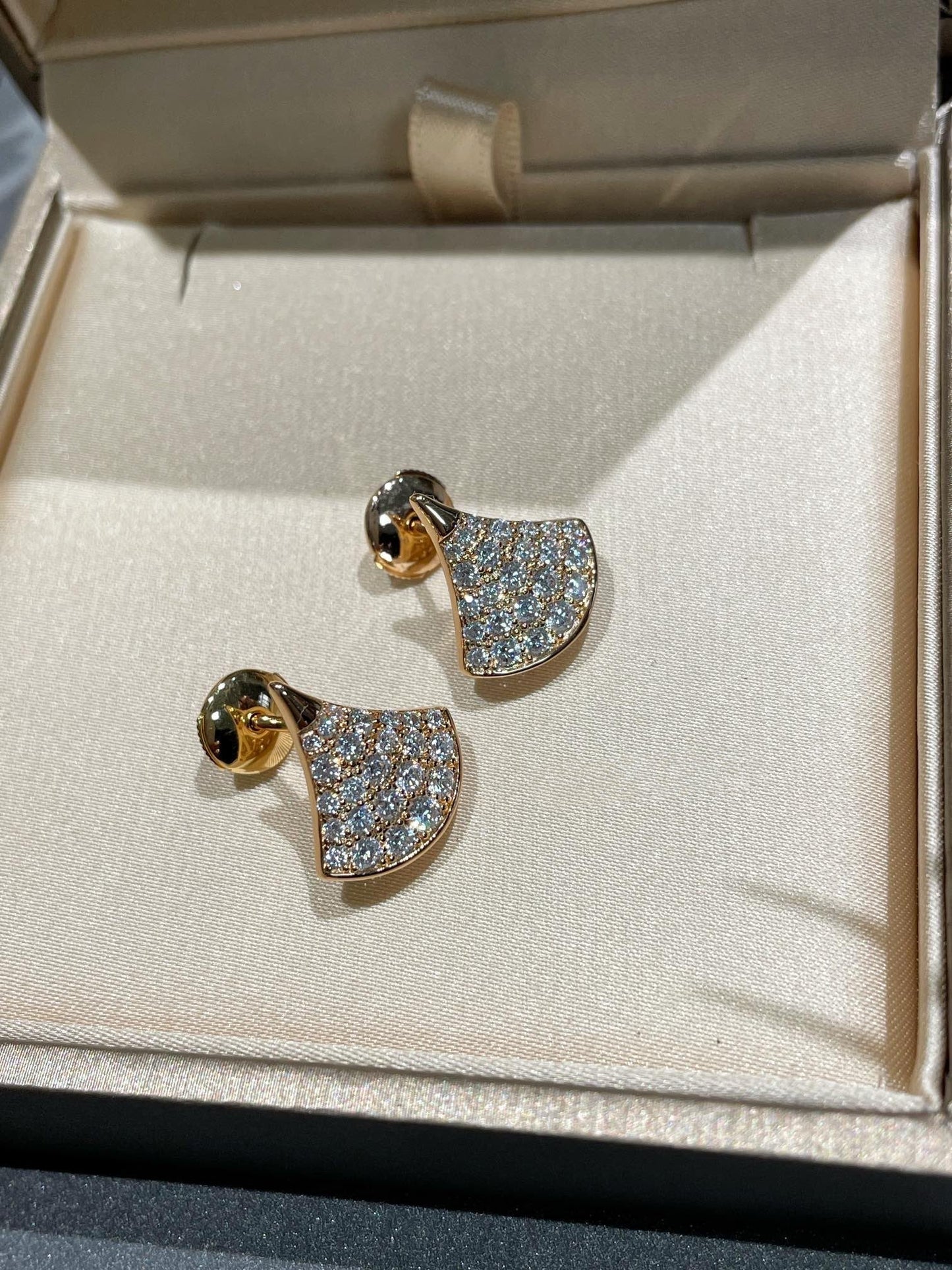 [Luxe Jewels]DREAM STUD EARRINGS DIAMOND