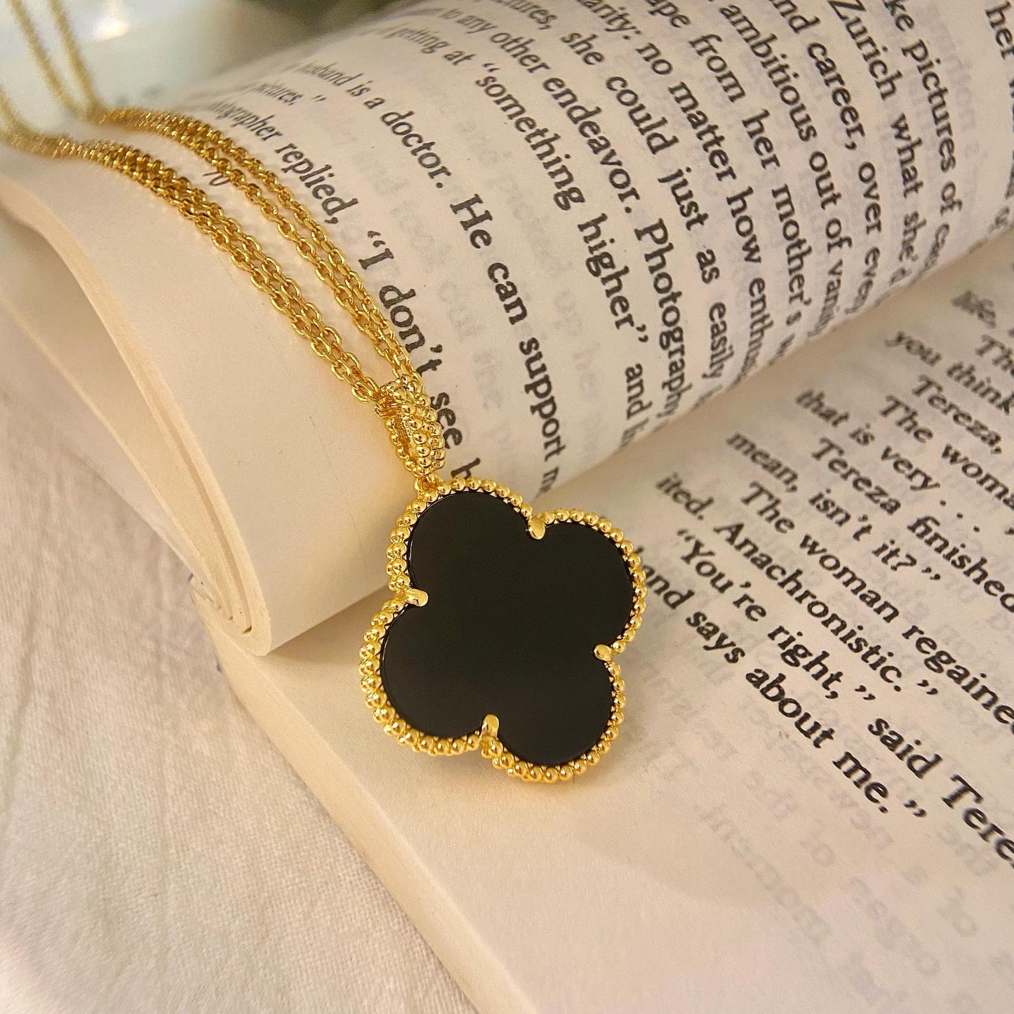 [Luxe Jewels]CLOVER 25MM NECKLACE GOLD ONYX