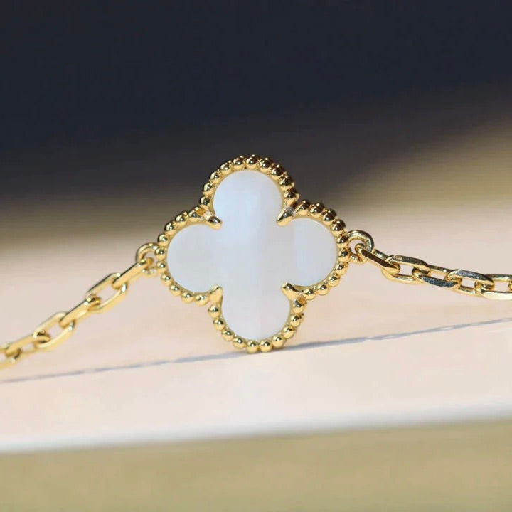 [Luxe Jewels]CLOVER 20 MOTIFS WHITE MOP NECKLACE