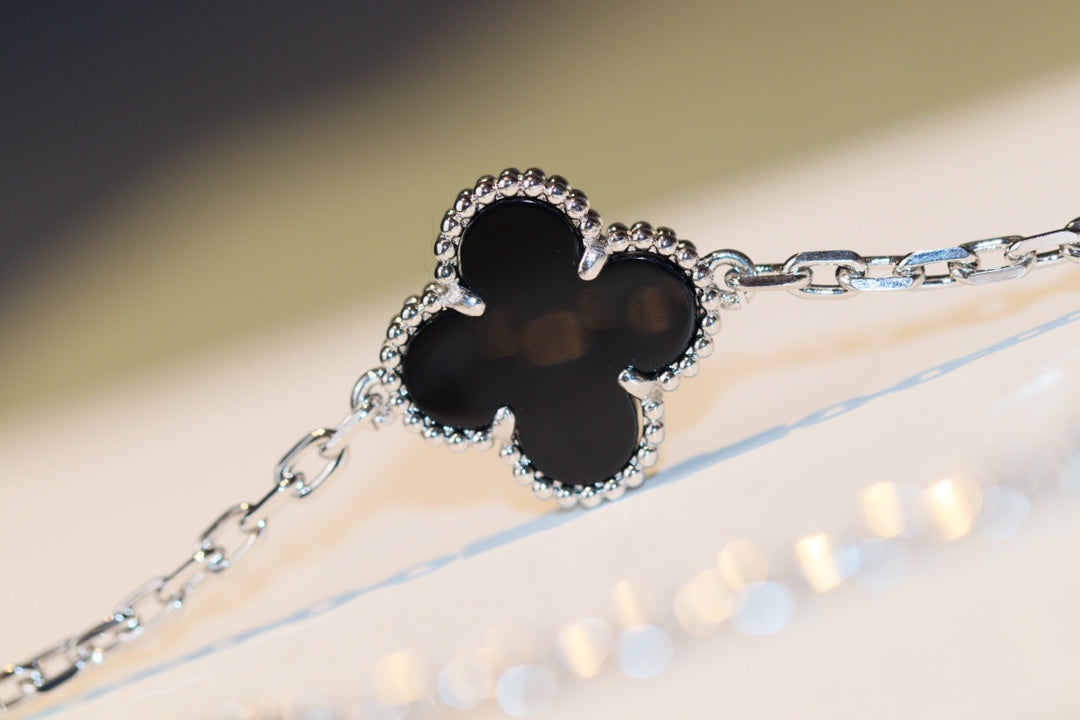 [Luxe Jewels]CLOVER 20 MOTIFS ONYX DIAMOND SILVER