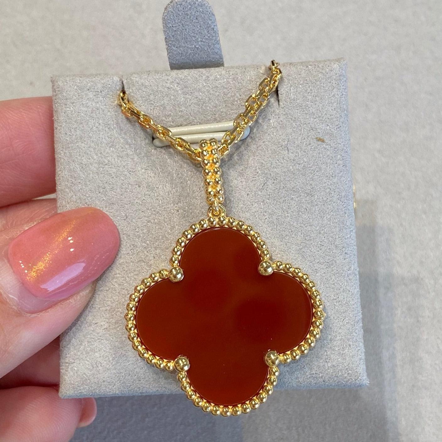 [Luxe Jewels]CLOVER 25MM NECKLACE GOLD CARNELIAN