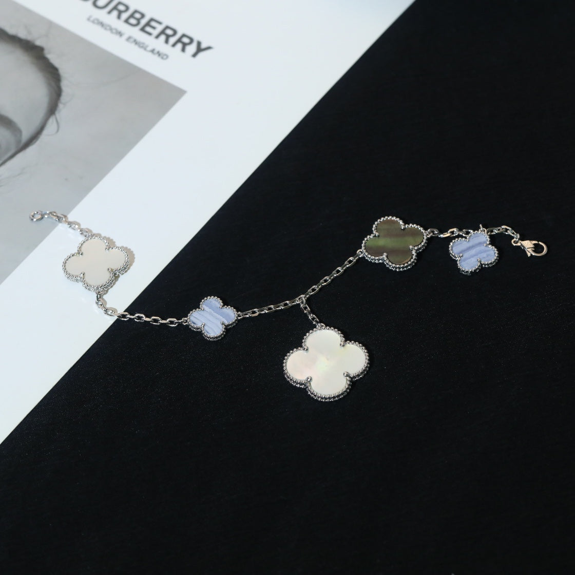 [Luxe Jewels]CLOVER BRACELET 5 MOTIFS MOP CHALCEDONY SILVER