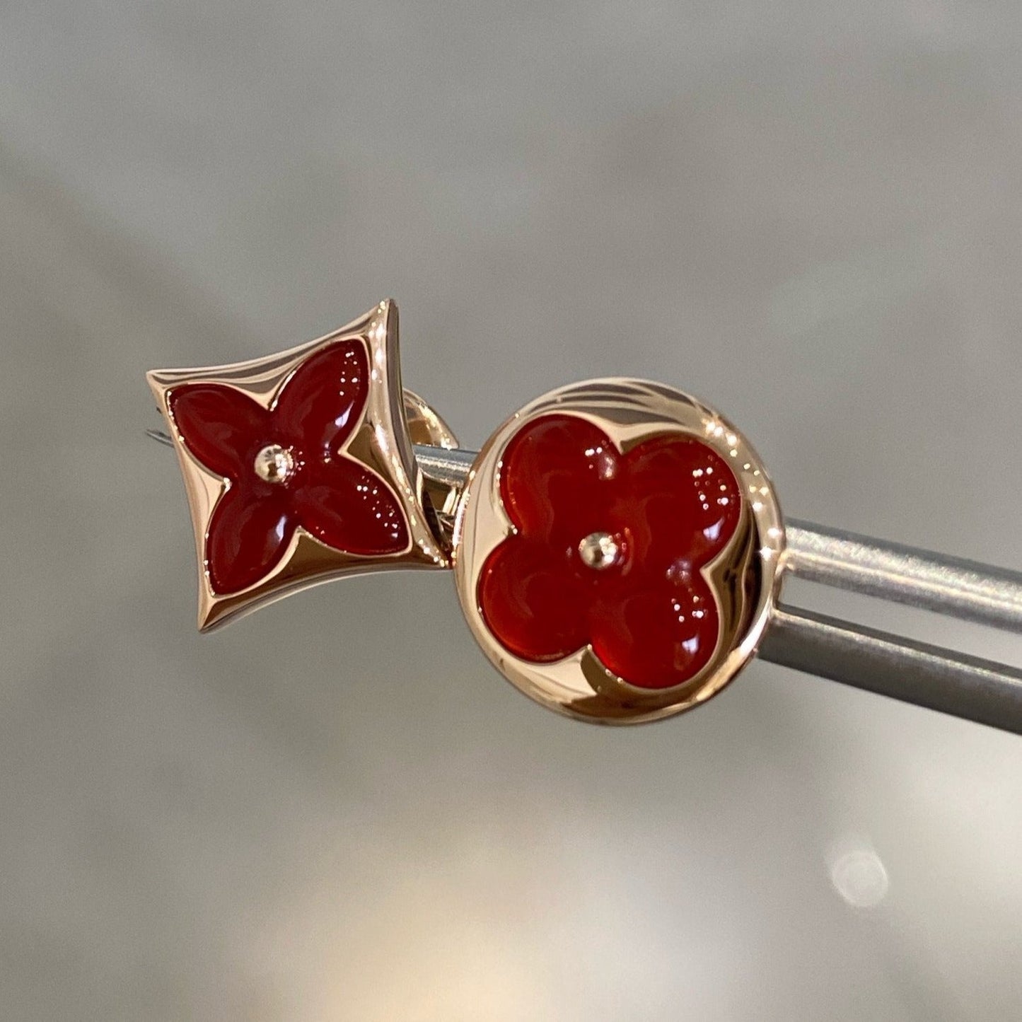 [Luxe Jewels]STAR AND SUN PINK GOLD CARNELIAN STUD EARRINGS