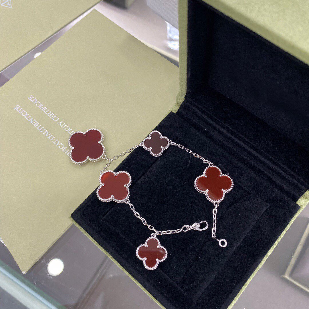 [Luxe Jewels]CLOVER 5 MOTIFS SIVLER CARNELIAN BRACELET