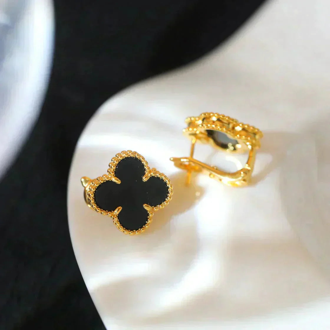 [Luxe Jewels]CLOVER MEDIUM 1 MOTIFS  ONYX STUD EARRINGS