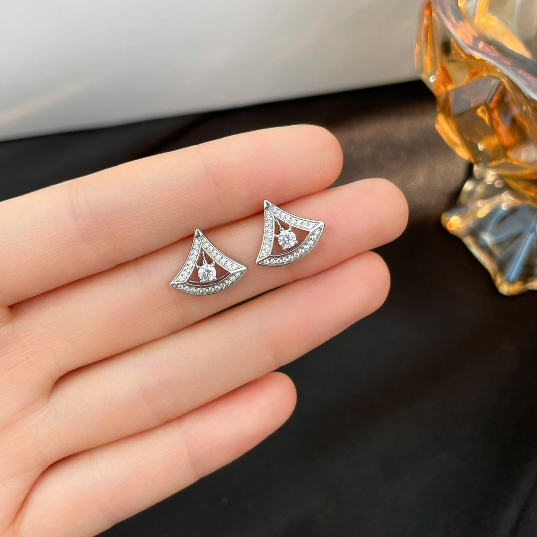 [Luxe Jewels]DREAM MINI DIAMOND STUD EARRINGS