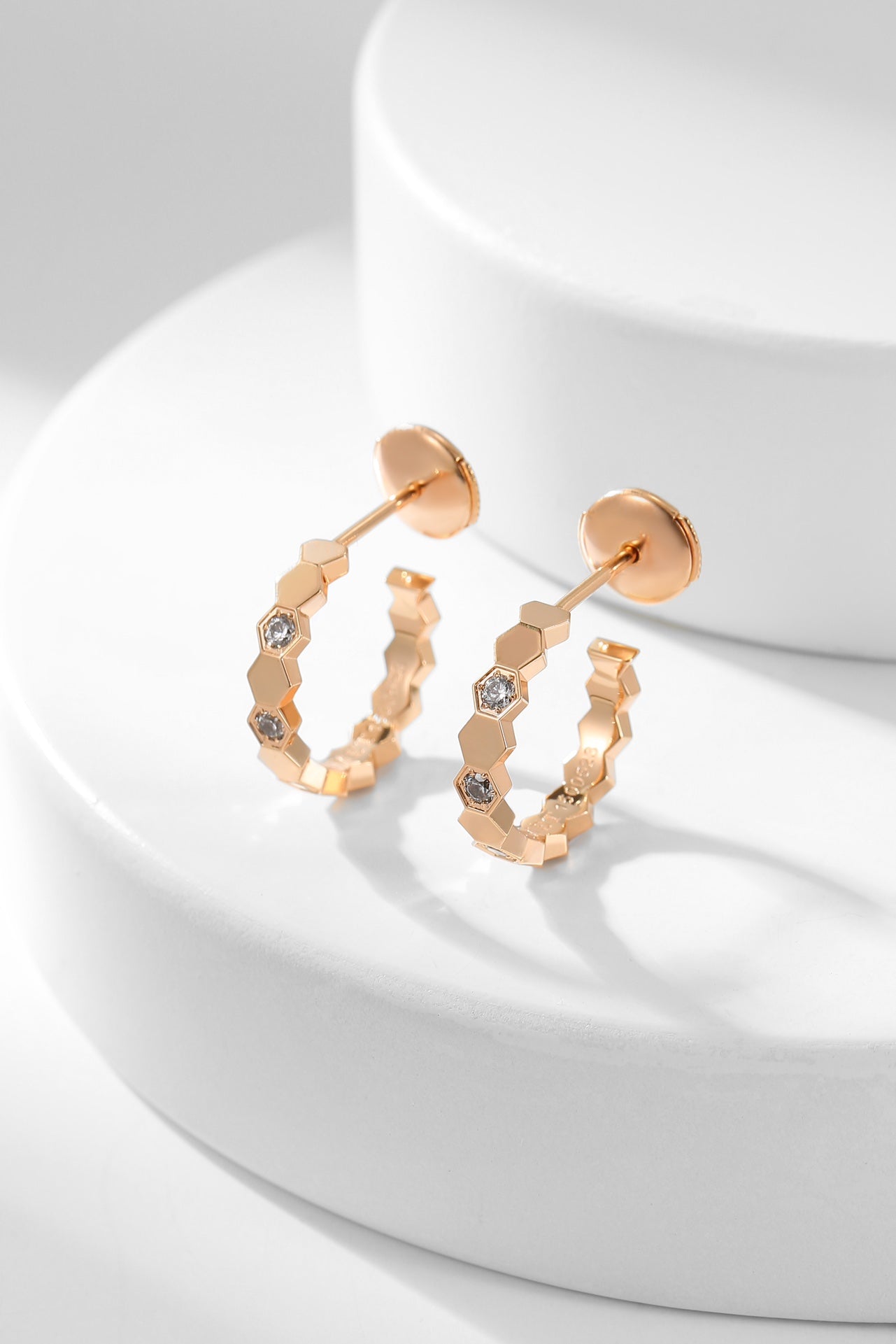 [Luxe Jewels]BEE LOVE DIAMOND HOOP EARRINGS