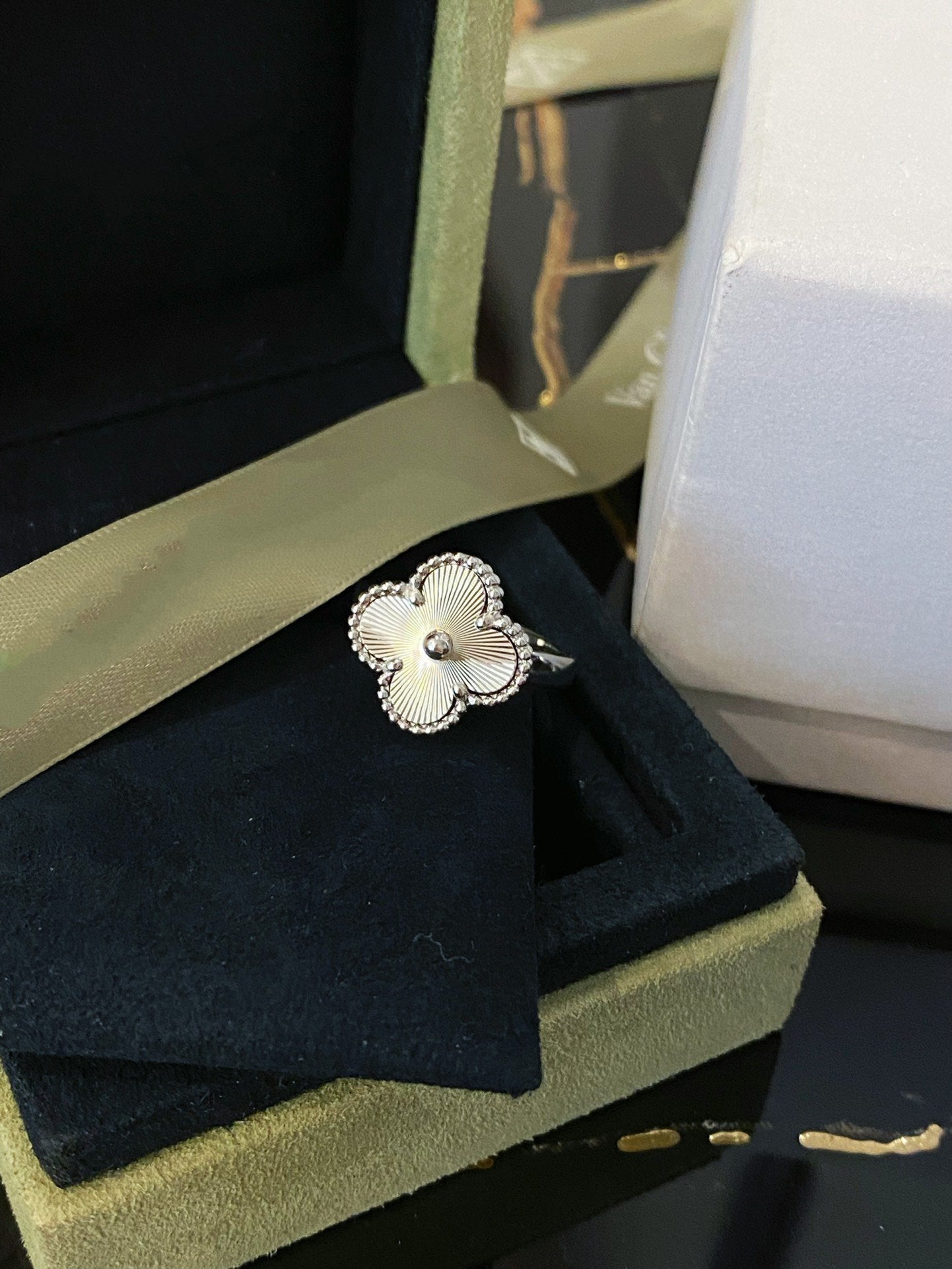 [Luxe Jewels]CLOVER SILVER RING