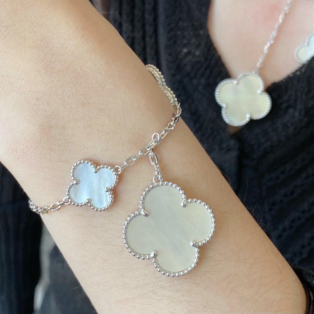 [Luxe Jewels]CLOVER 5 MOTIF WHITE MOP SILVER BRACELET