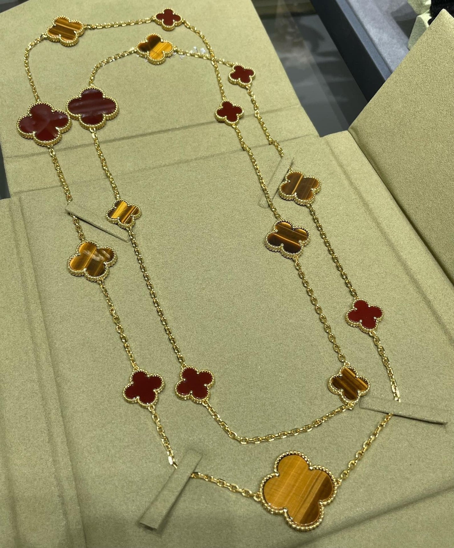 [Luxe Jewels]CLOVER 16 MOTIF CARNELIAN TIGER EYE ROSE GOLD NECKLACE