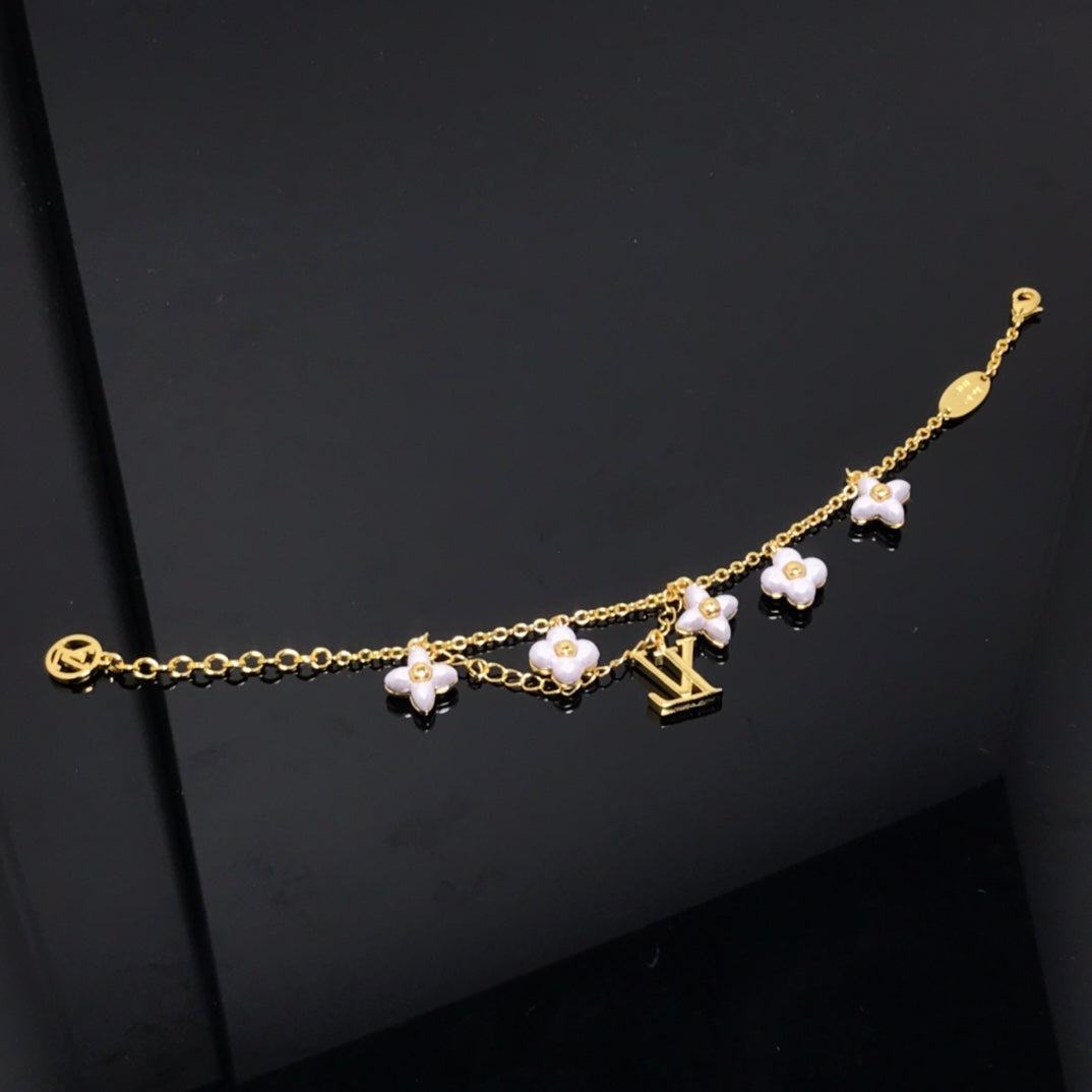 [Luxe Jewels]LOGO 6 MOTIF STAR AND SUN GOLD BRACELET