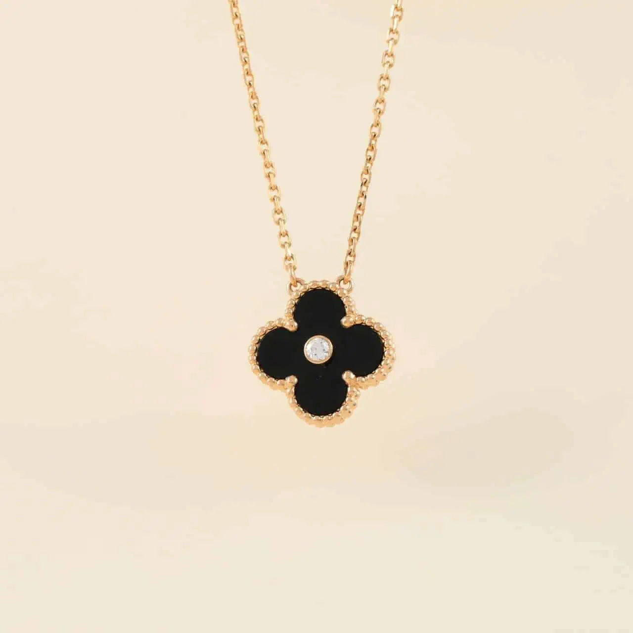 [Luxe Jewels]CLOVER 15MM DIAMOND ONYX NECKLACE