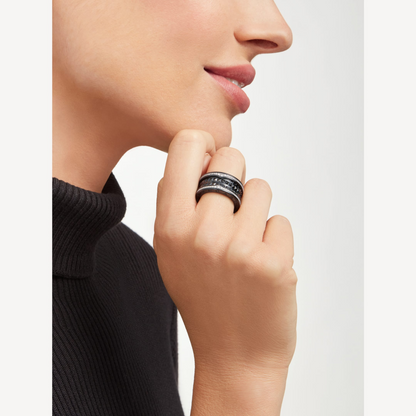 [Luxe Jewels]ZERO 1 ROCK FOUR-BAND BLACK CERAMIC WITH STUDDED SPIRAL AND PAVED DIAMONDS RING