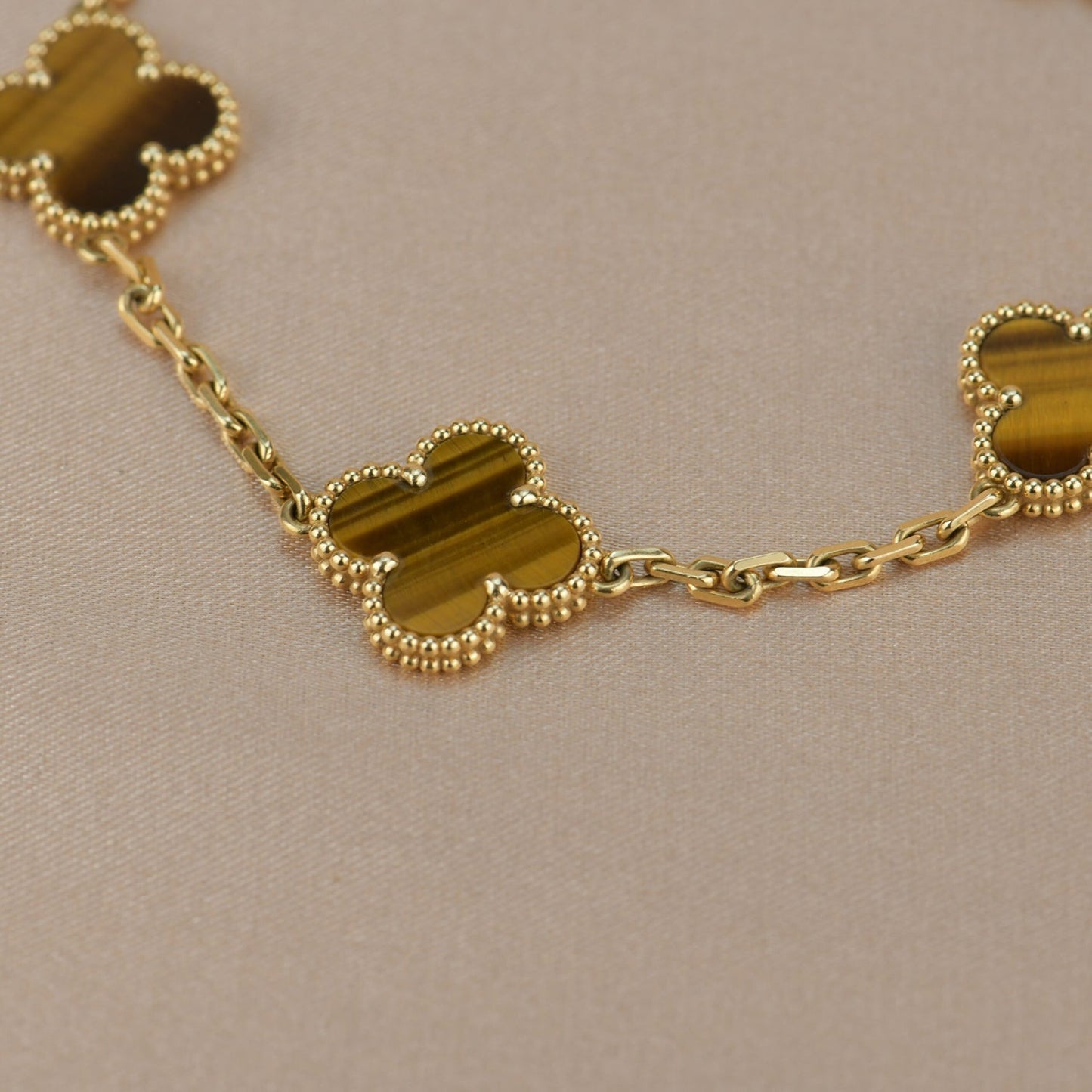 [Luxe Jewels]CLOVER  5 MOTIFS TIGER EYE BRACELET