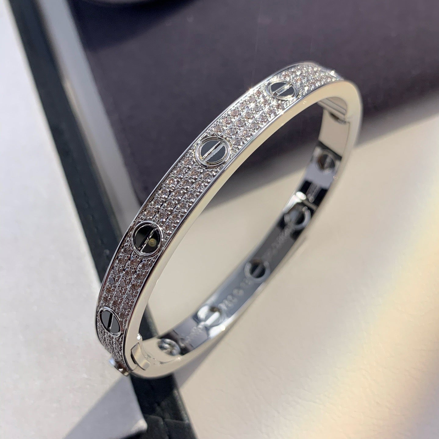 [Luxe Jewels]LOVE BRACELET 6.1MM DIAMOND-PAVED CERAMIC