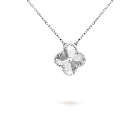 [Luxe Jewels]CLOVER 15MM LASER NECKLACE SILVER