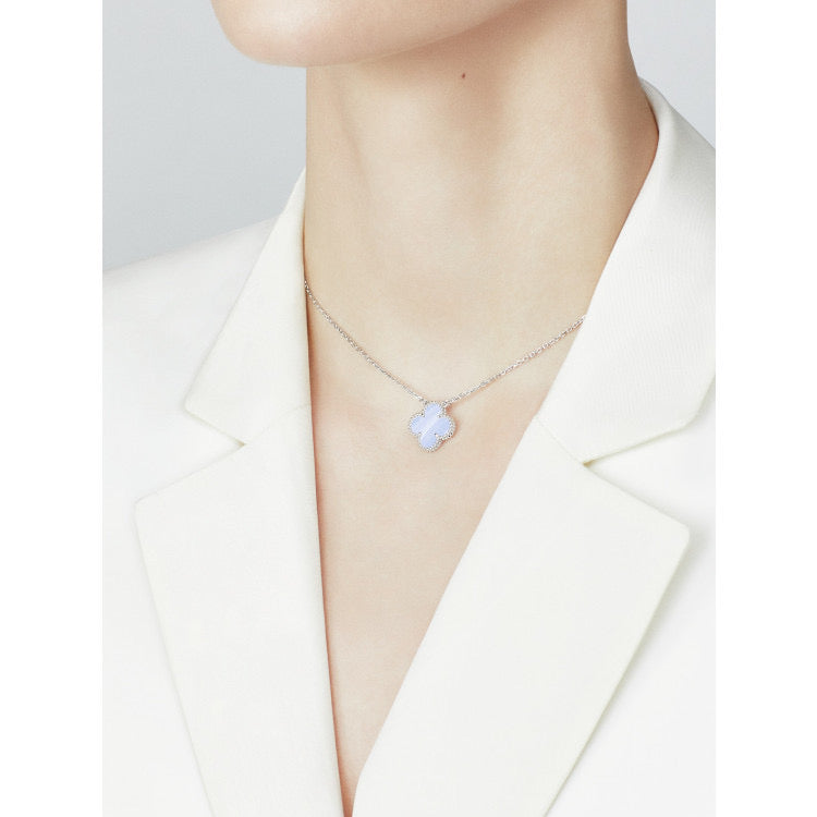 [Luxe Jewels]CLOVER 15MM BLUE CHALCEDONY NECKLACE SILVER