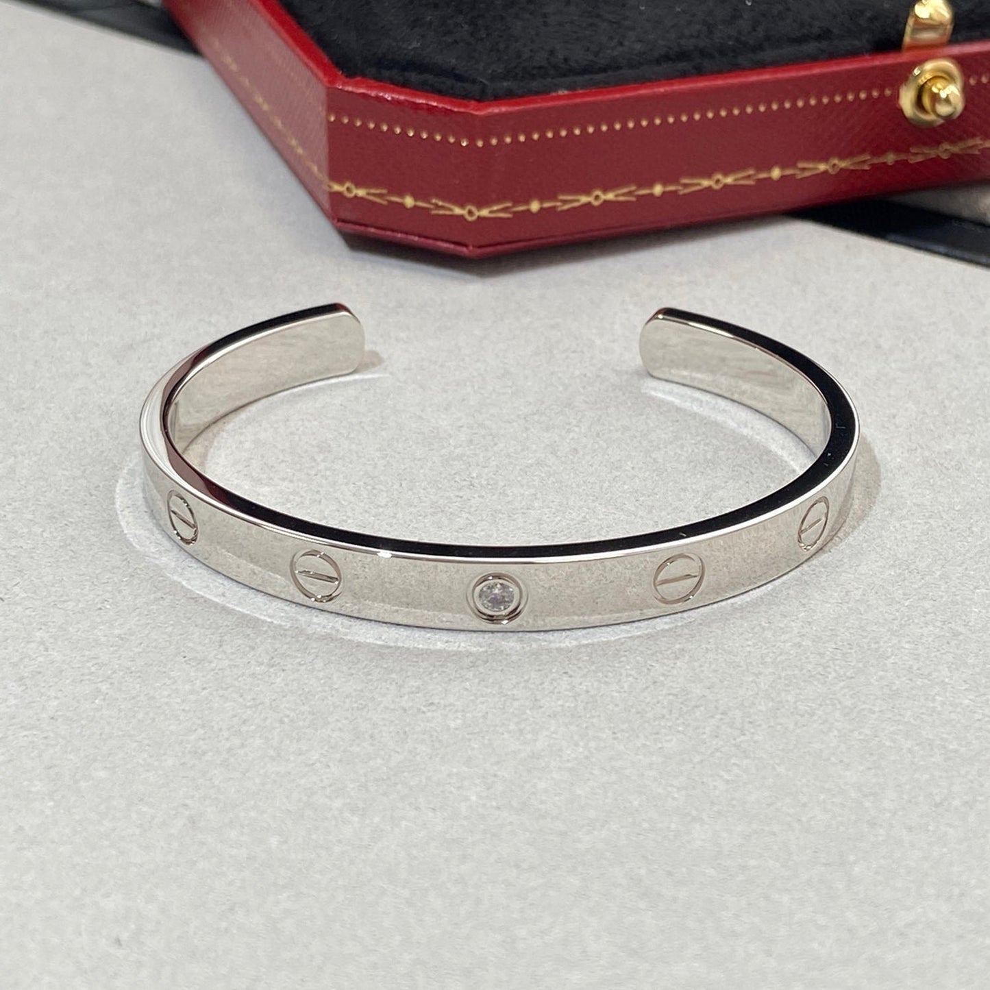 [Luxe Jewels]LOVE BRACELET 6.1MM 1 DIAMOND OPEN CUFF