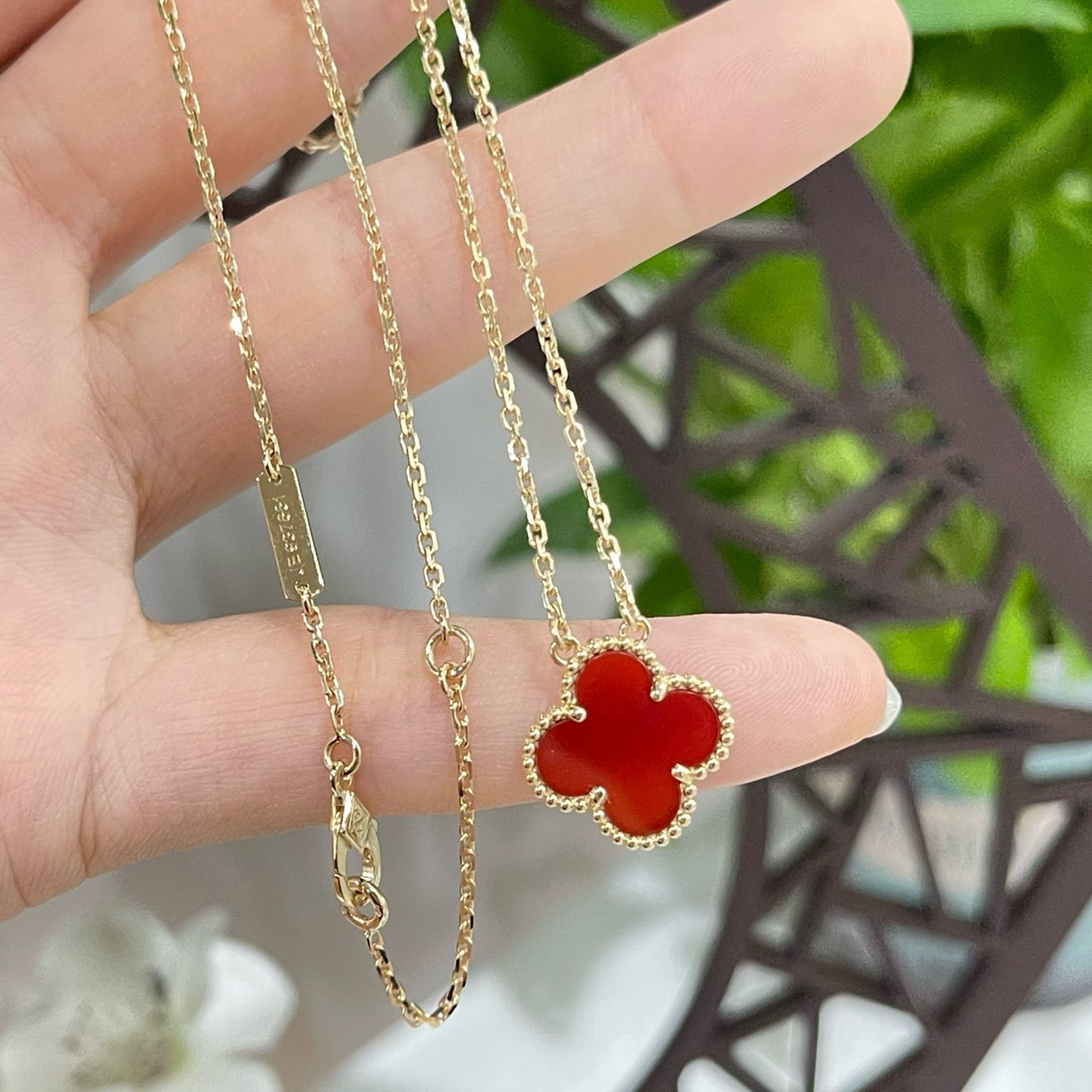 [Luxe Jewels]CLOVER 15MM CARNELIAN SINGLE FLOWER NECKLACE