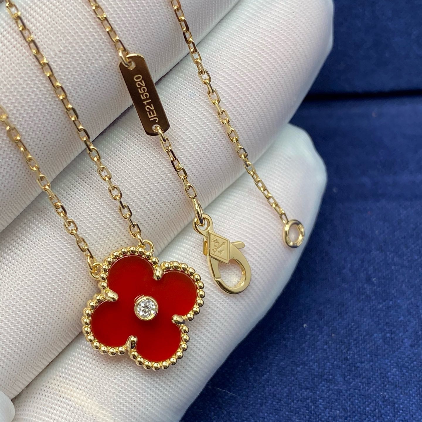 [Luxe Jewels]CLOVER 15MM DIAMOND CARNELIAN NECKLACE