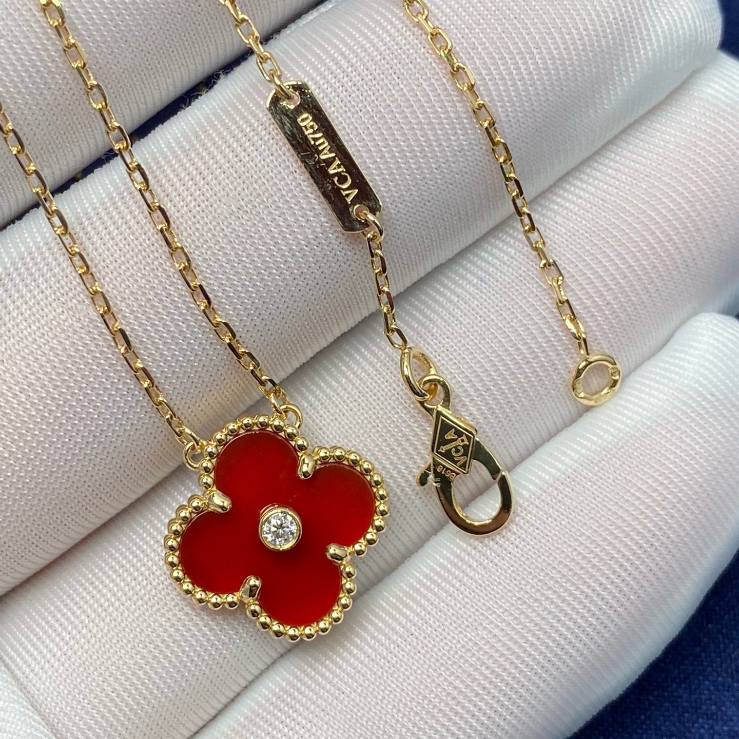 [Luxe Jewels]CLOVER 15MM DIAMOND CARNELIAN NECKLACE