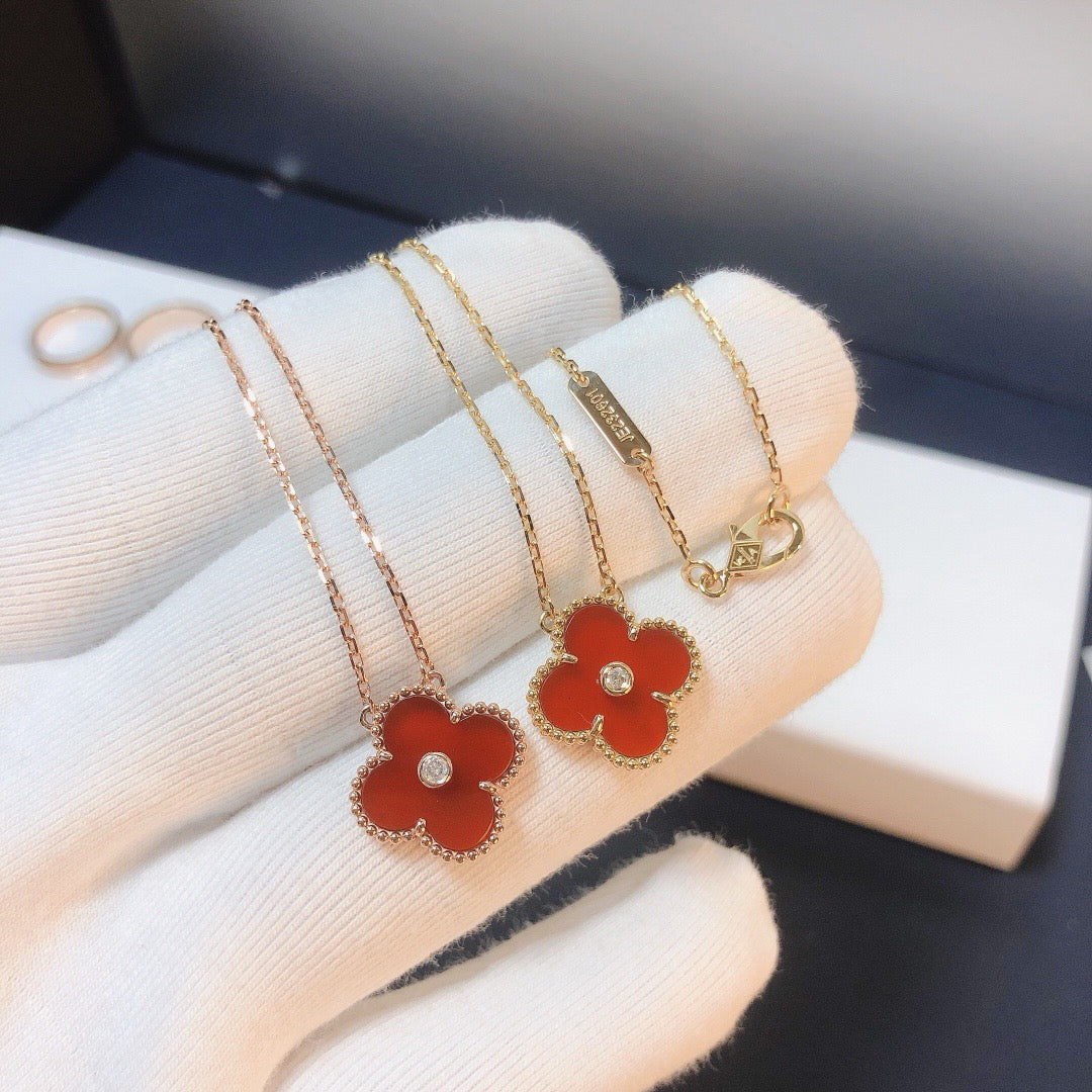 [Luxe Jewels]CLOVER 15MM DIAMOND CARNELIAN NECKLACE