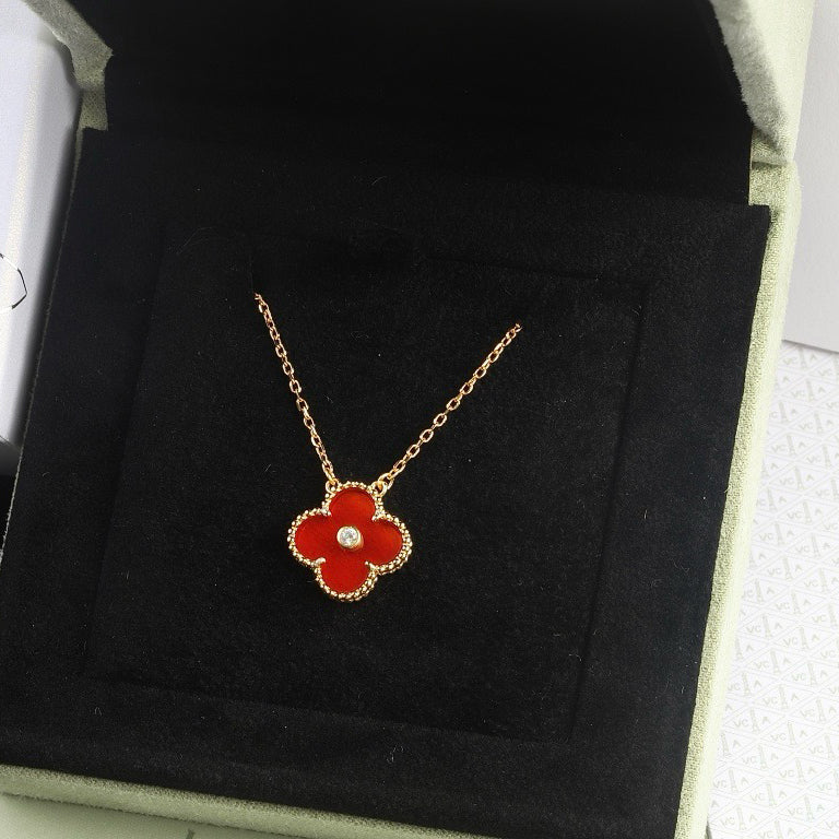 [Luxe Jewels]CLOVER 15MM DIAMOND CARNELIAN NECKLACE