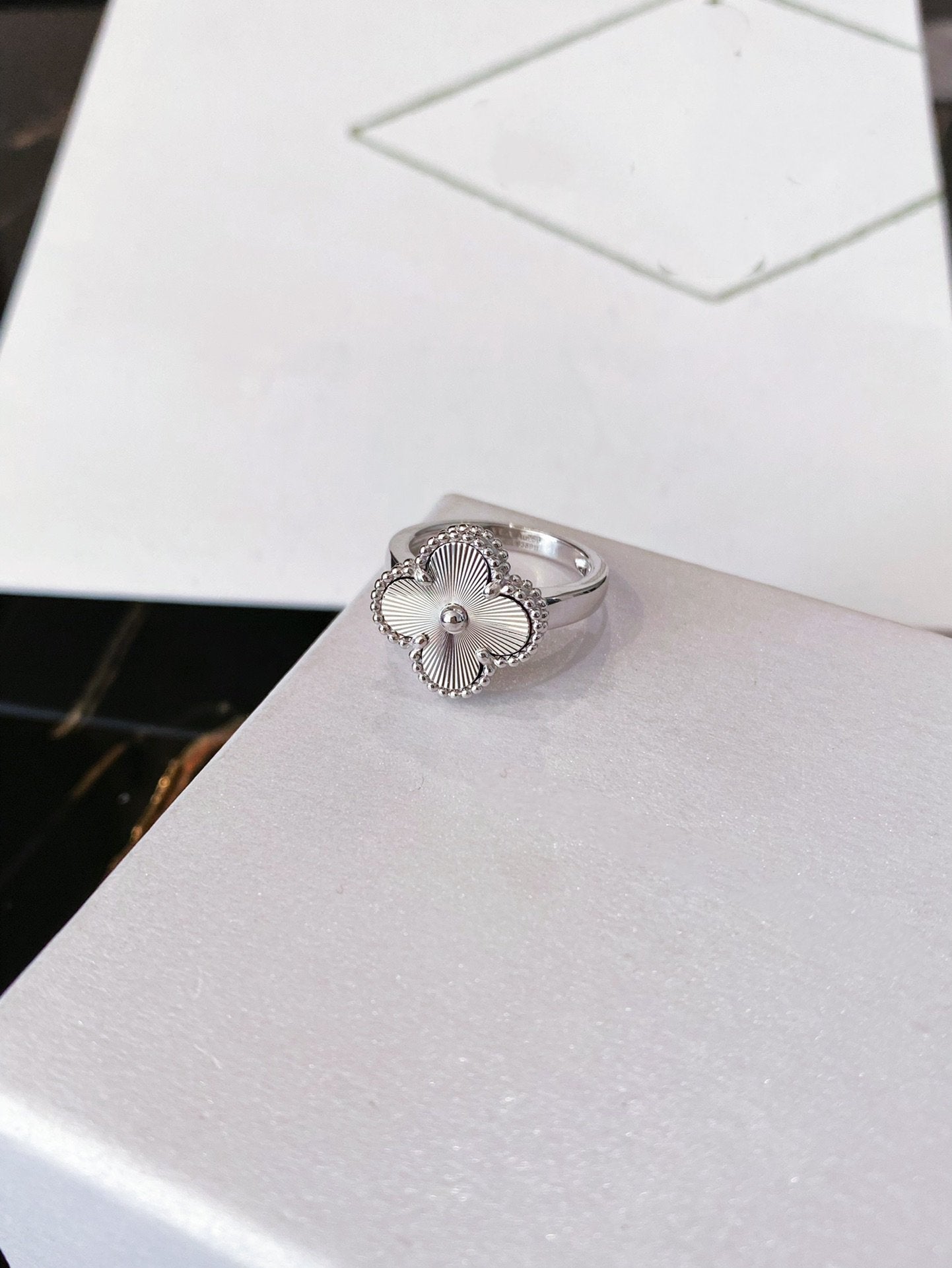 [Luxe Jewels]CLOVER SILVER RING