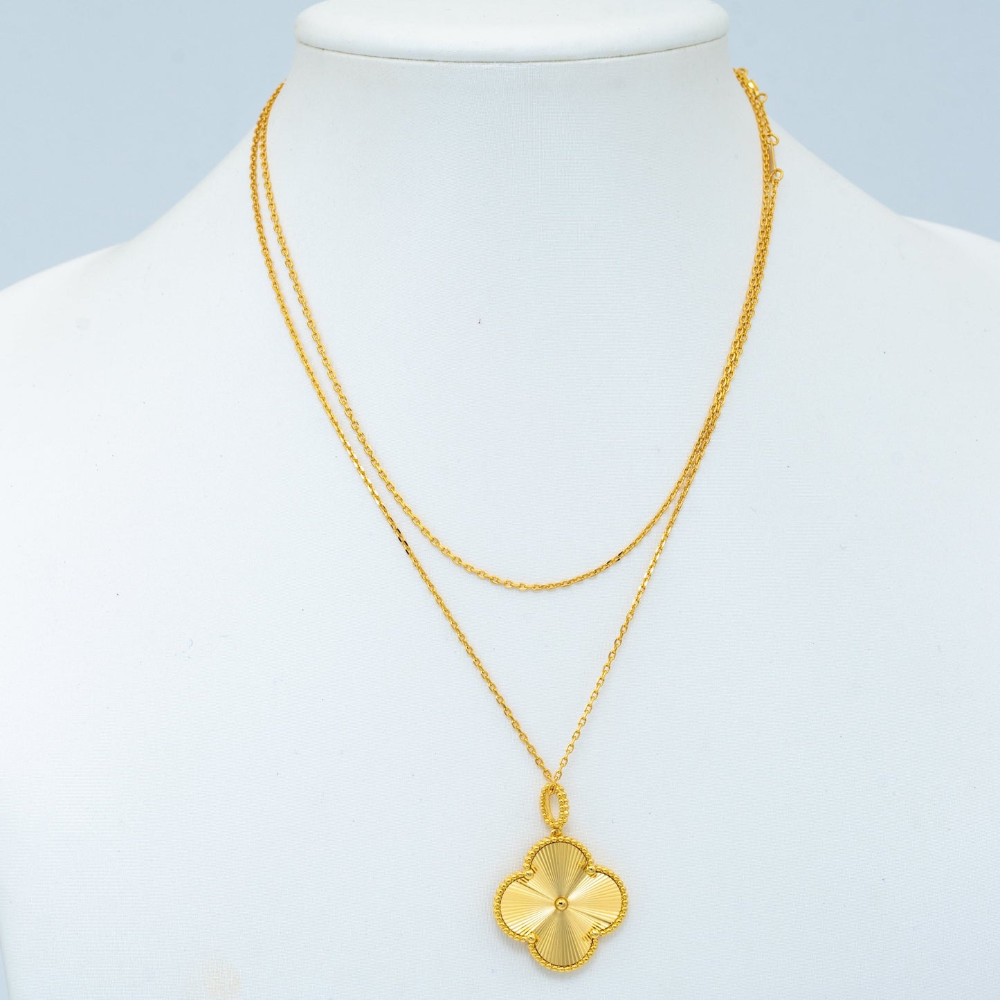 [Luxe Jewels]CLOVER 25MM PEDANT NECKLACE GOLD