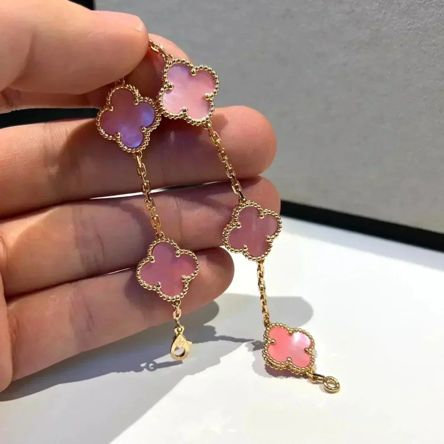 [Luxe Jewels]CLOVER 5 PINK MOP BRACELET