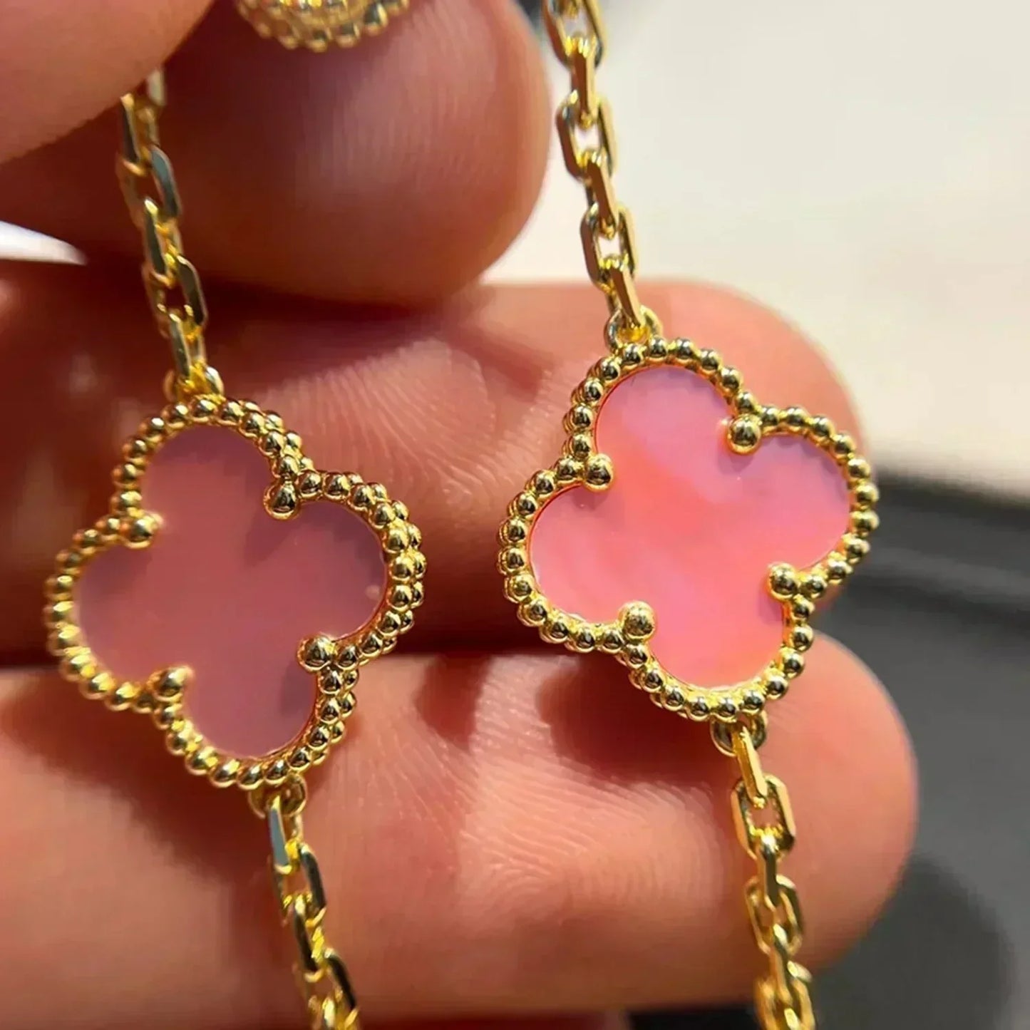 [Luxe Jewels]CLOVER 5 PINK MOP BRACELET