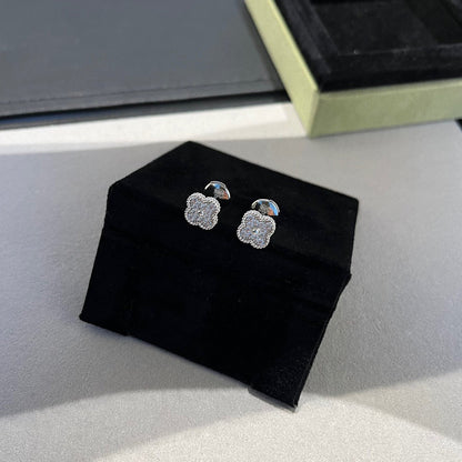 [Luxe Jewels]CLOVER MINI DIAMOND STUD EARRINGS