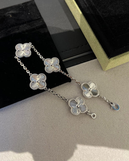 [Luxe Jewels]CLOVER SILVER 5 MOTIFS BRACELET